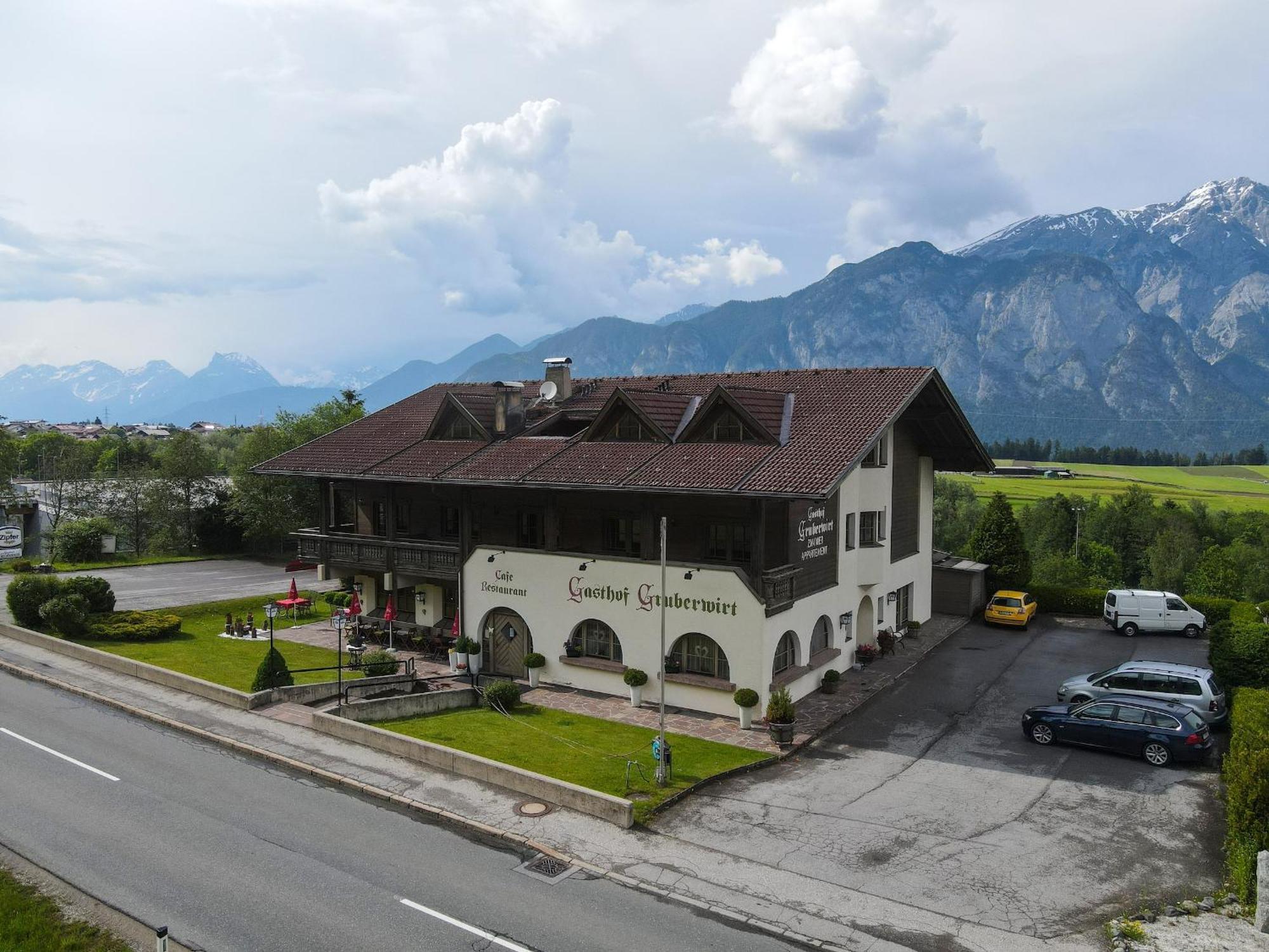 אינסברוק Alpenflair Apartment Mit Balkon - Inkl Parkplatz #1 מראה חיצוני תמונה
